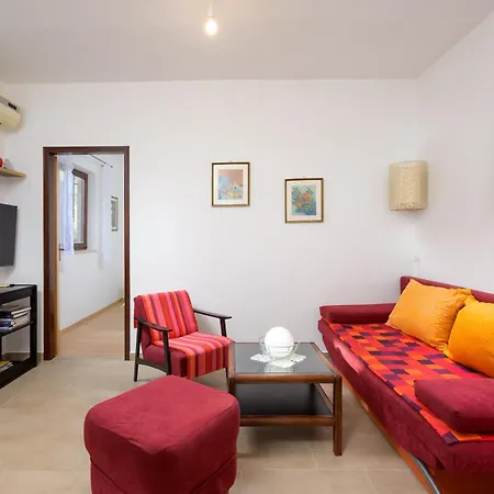 Apartment Rakic Pomer